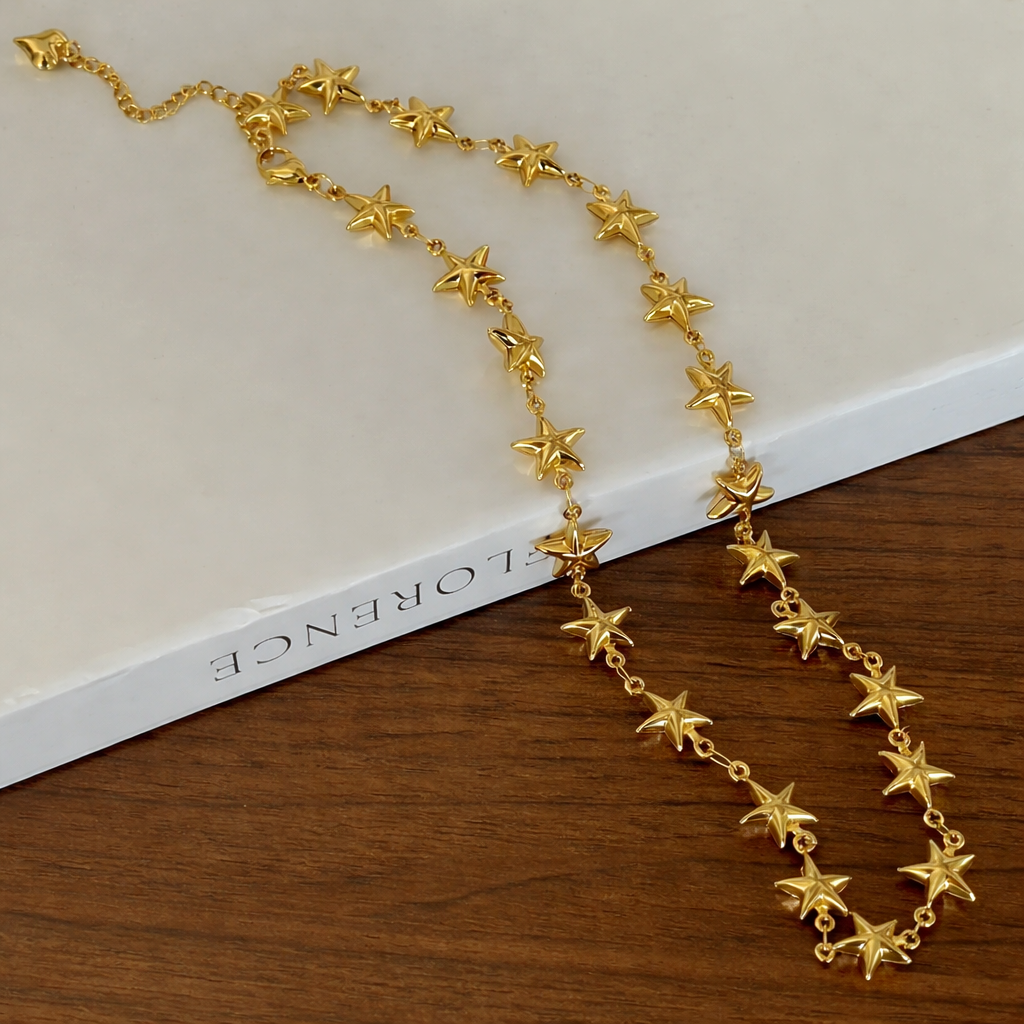 Yıldız Figürlü Zincir Kolye