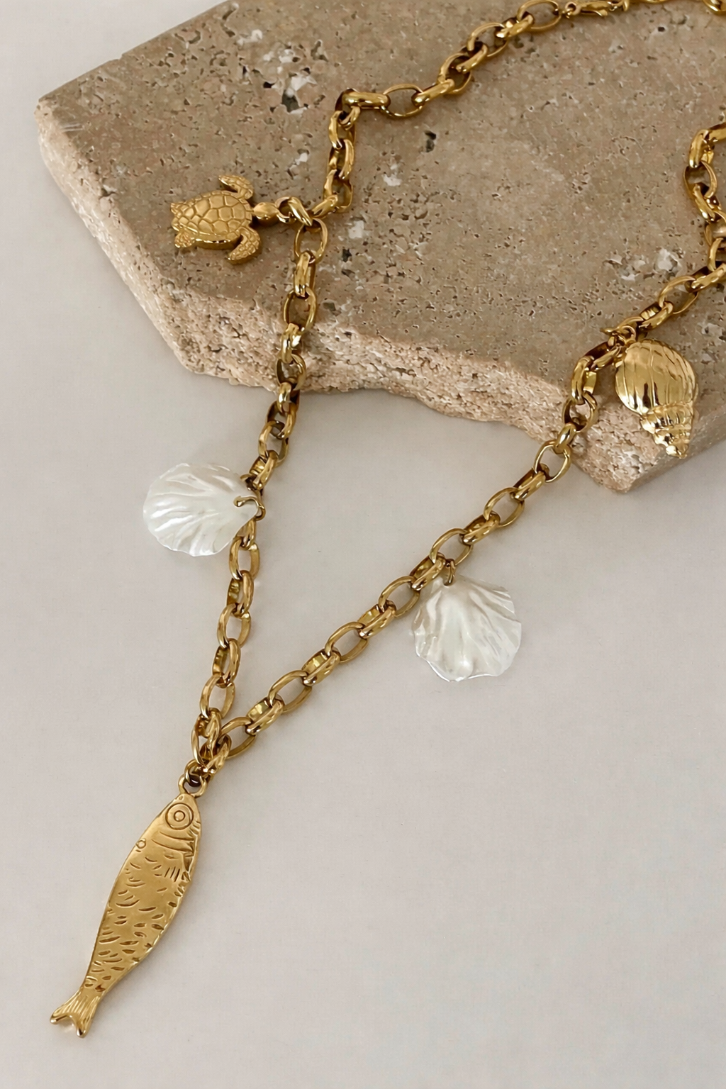 Marine Charm Gold Kolye