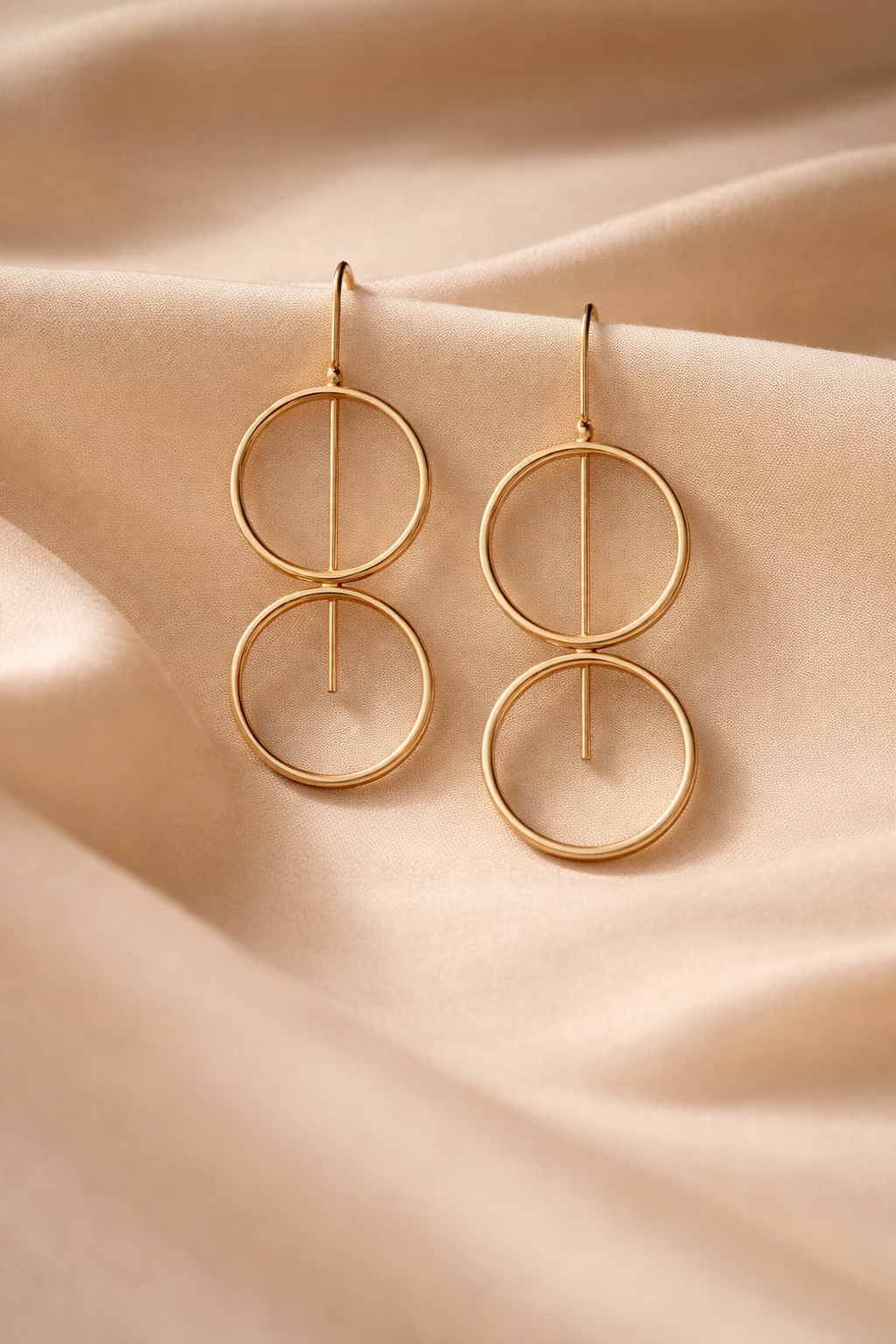 Avelis Geometrik Halka Küpe