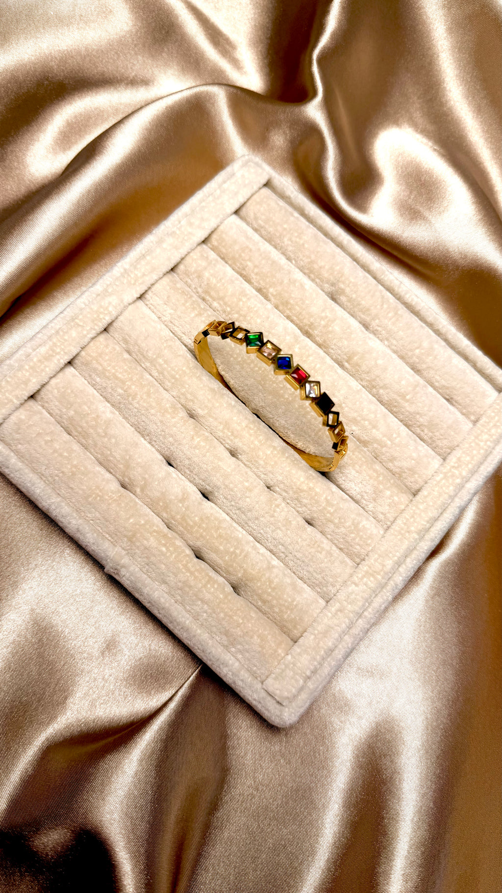 Renkli Taşlı Çelik Bileklik