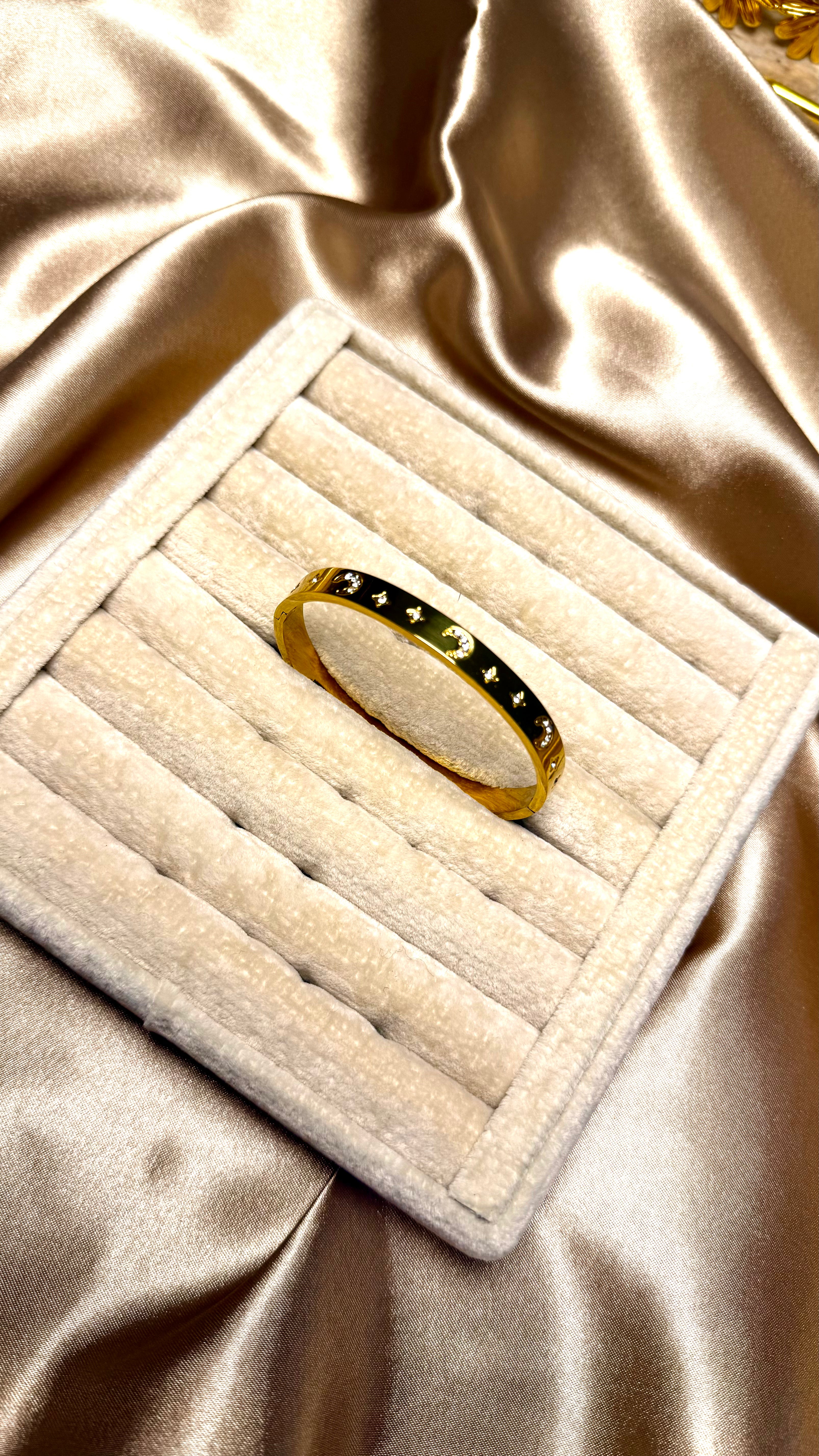 Vintage Ay & Yıldız Çelik Bileklik