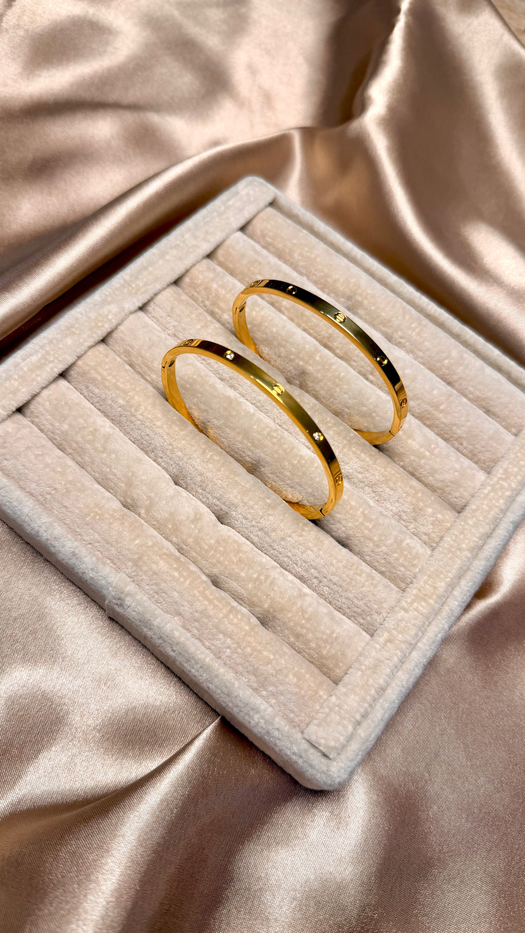 Slim Love Model Çelik Bileklik