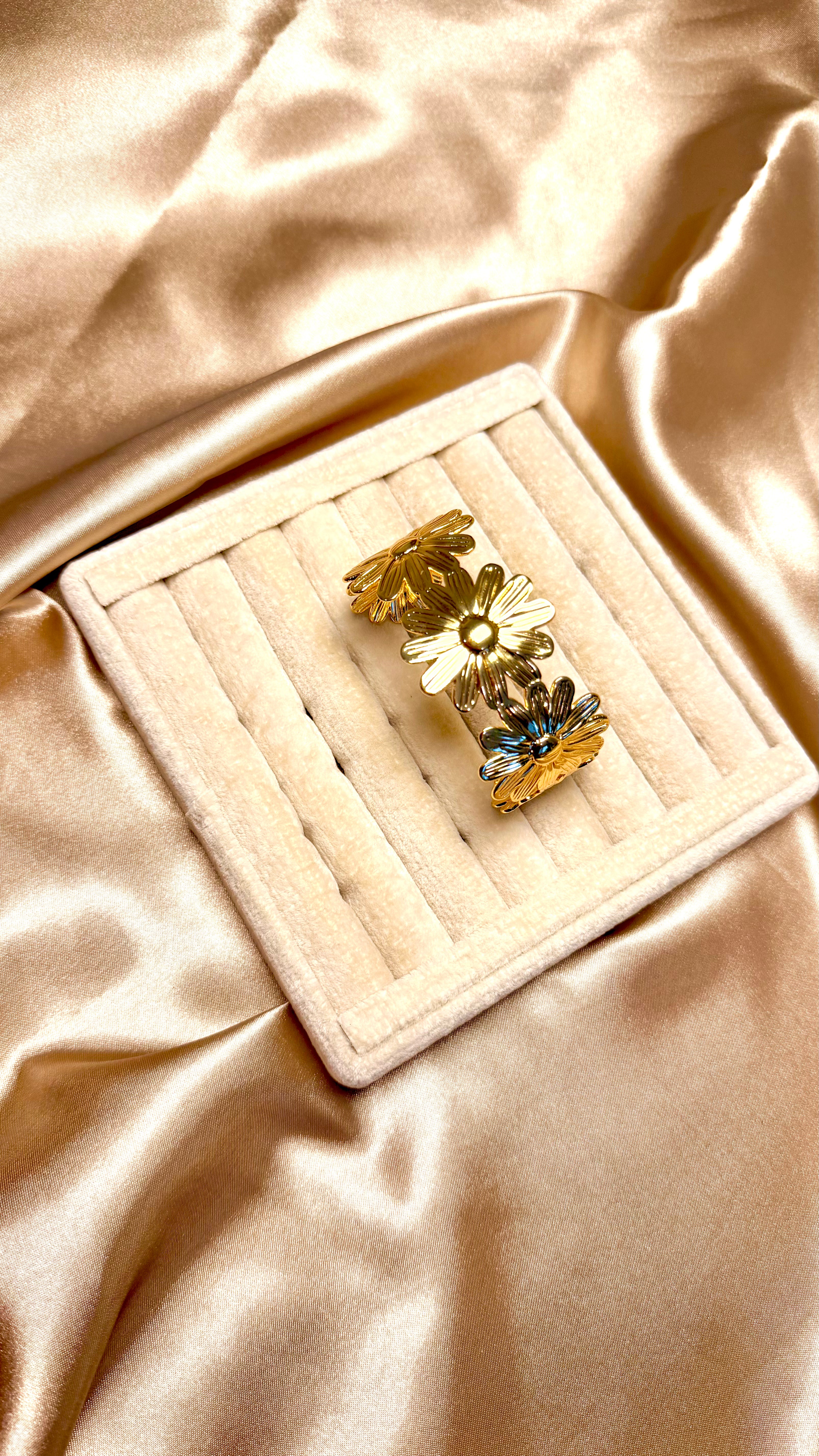 Daisy Bloom Çelik Bileklik