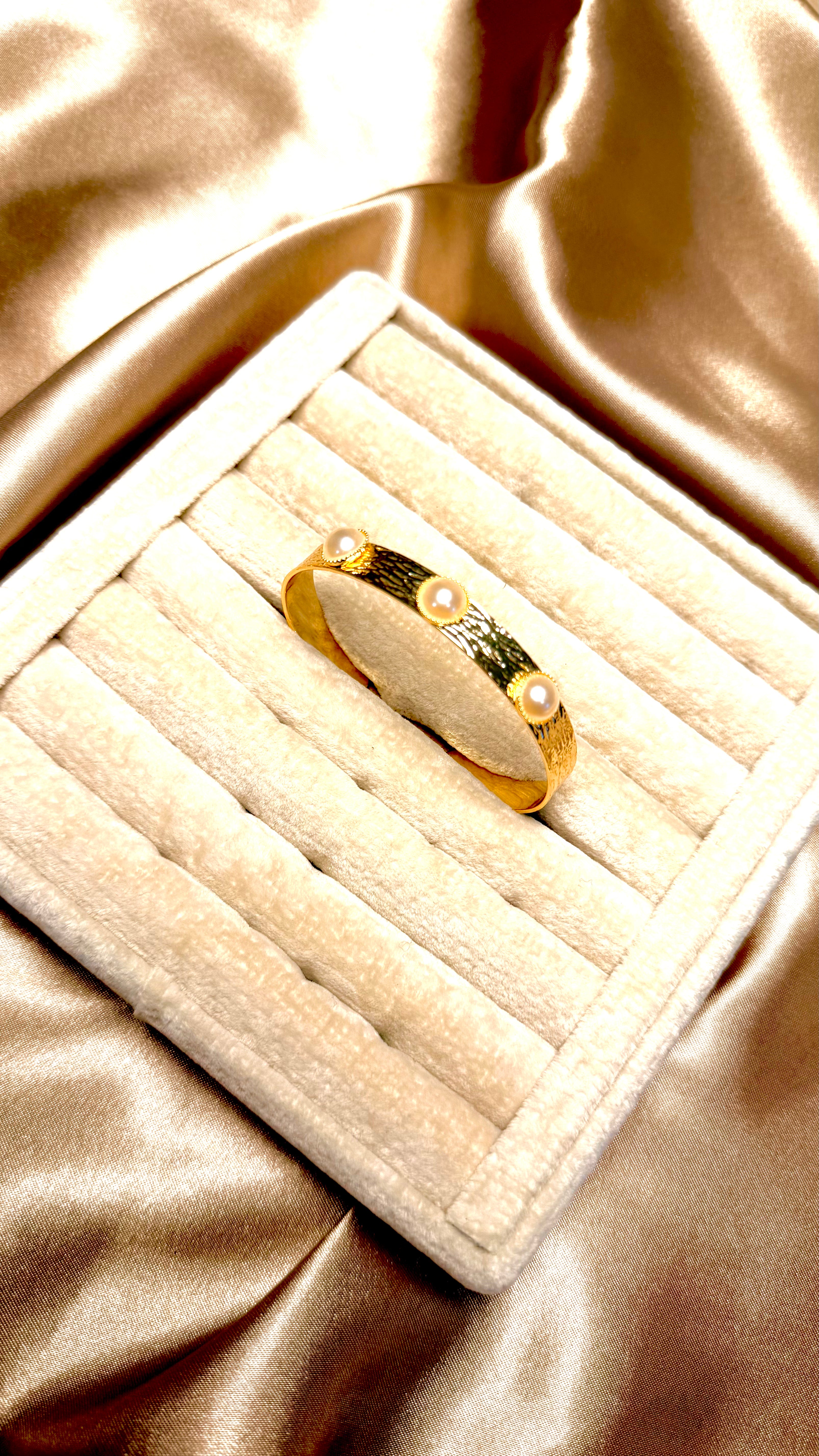 Élora Vintage İnci Pirinç Bileklik