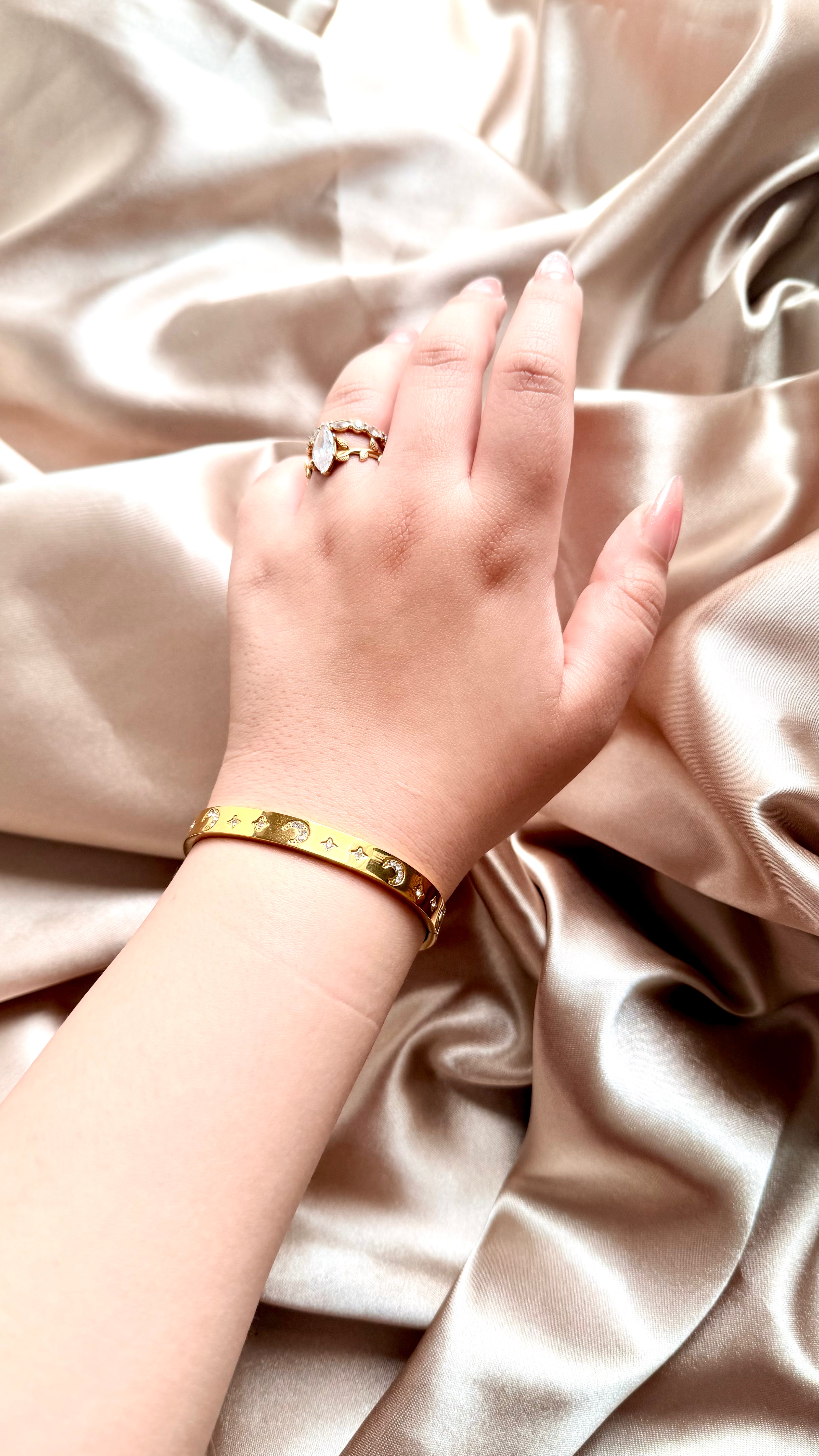 Vintage Ay & Yıldız Çelik Bileklik