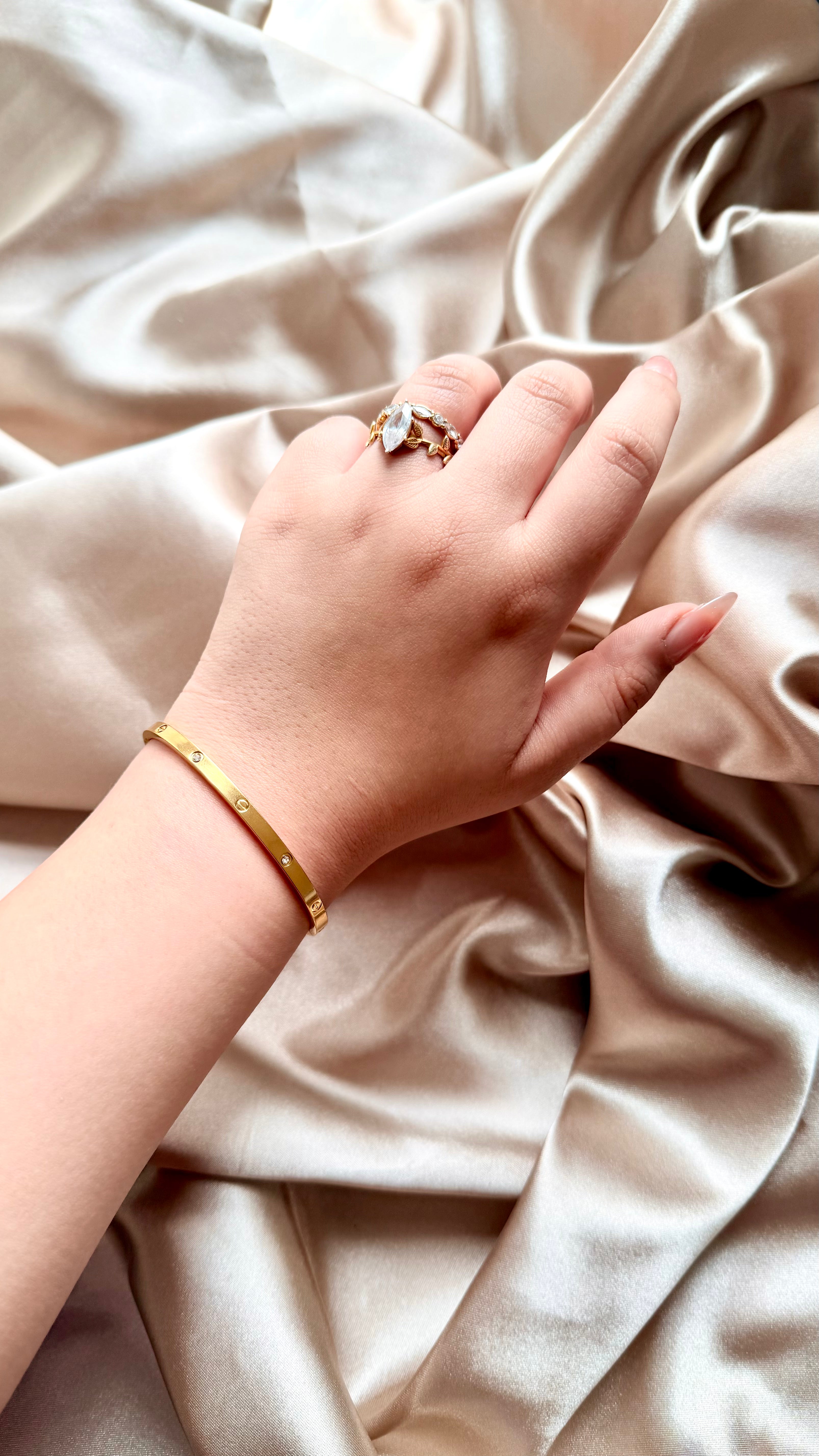 Slim Love Model Çelik Bileklik