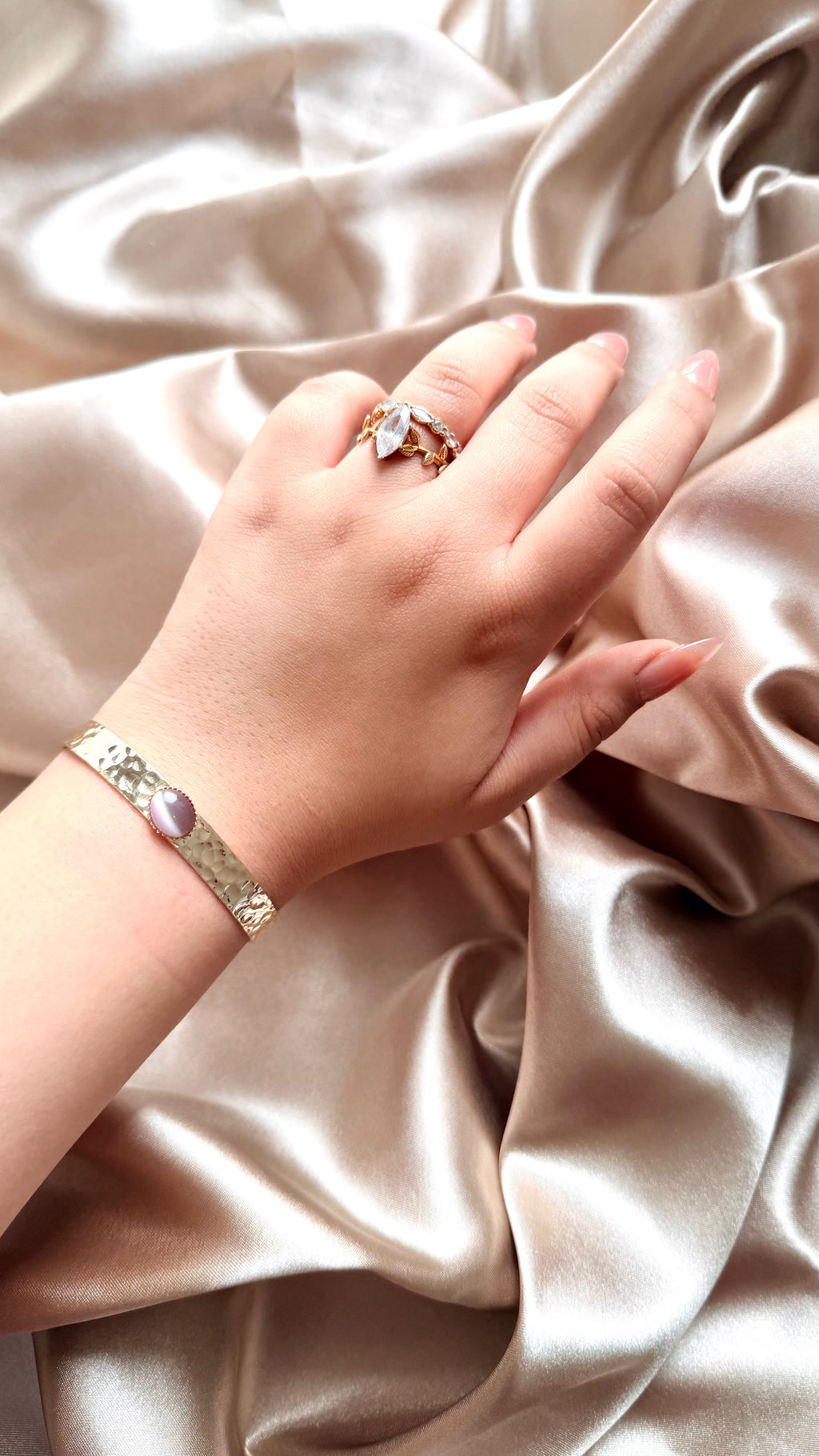 Lale Taşlı Vintage Pirinç Bileklik