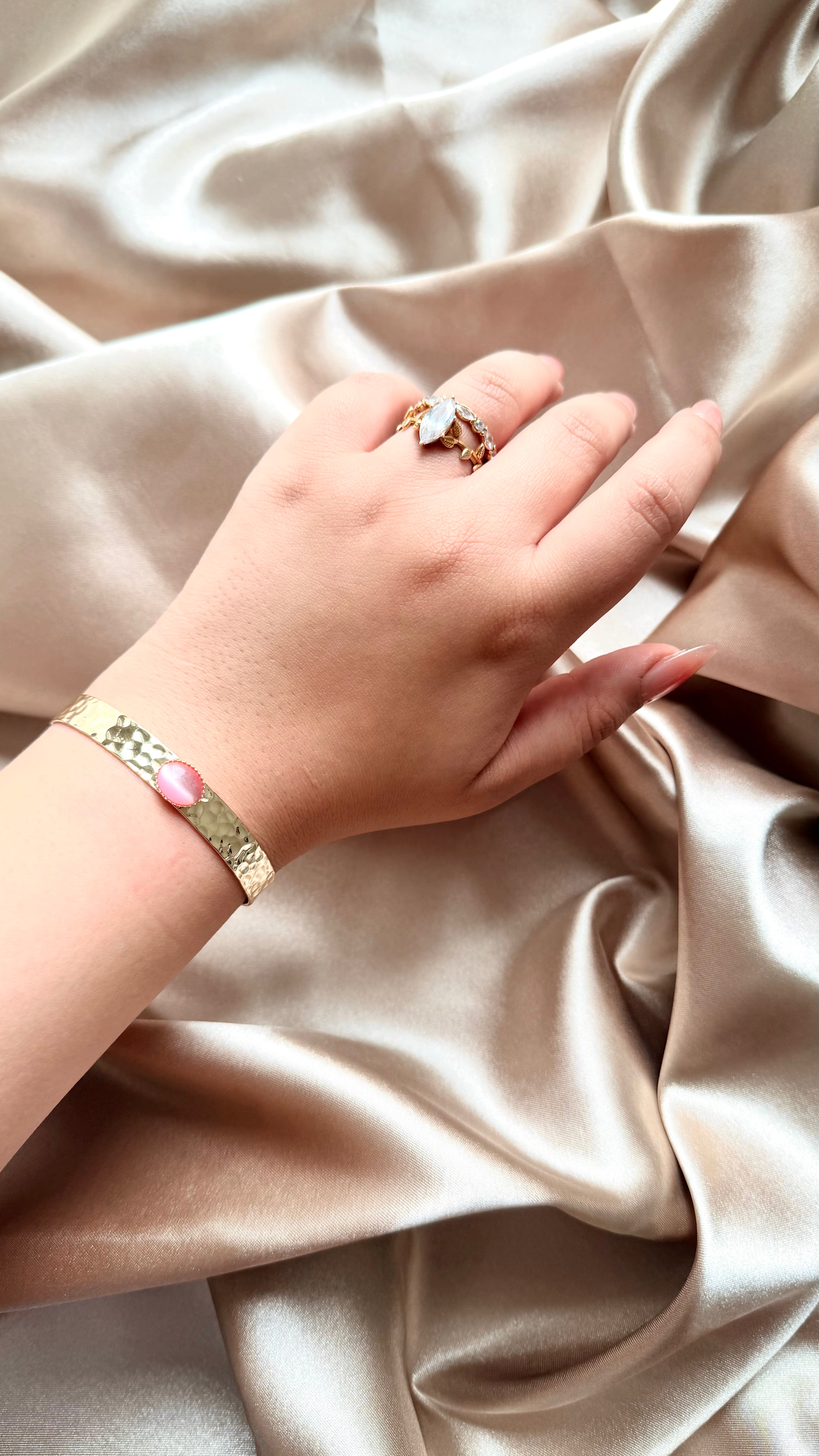 Rosella Vintage Taşlı Pirinç Bileklik