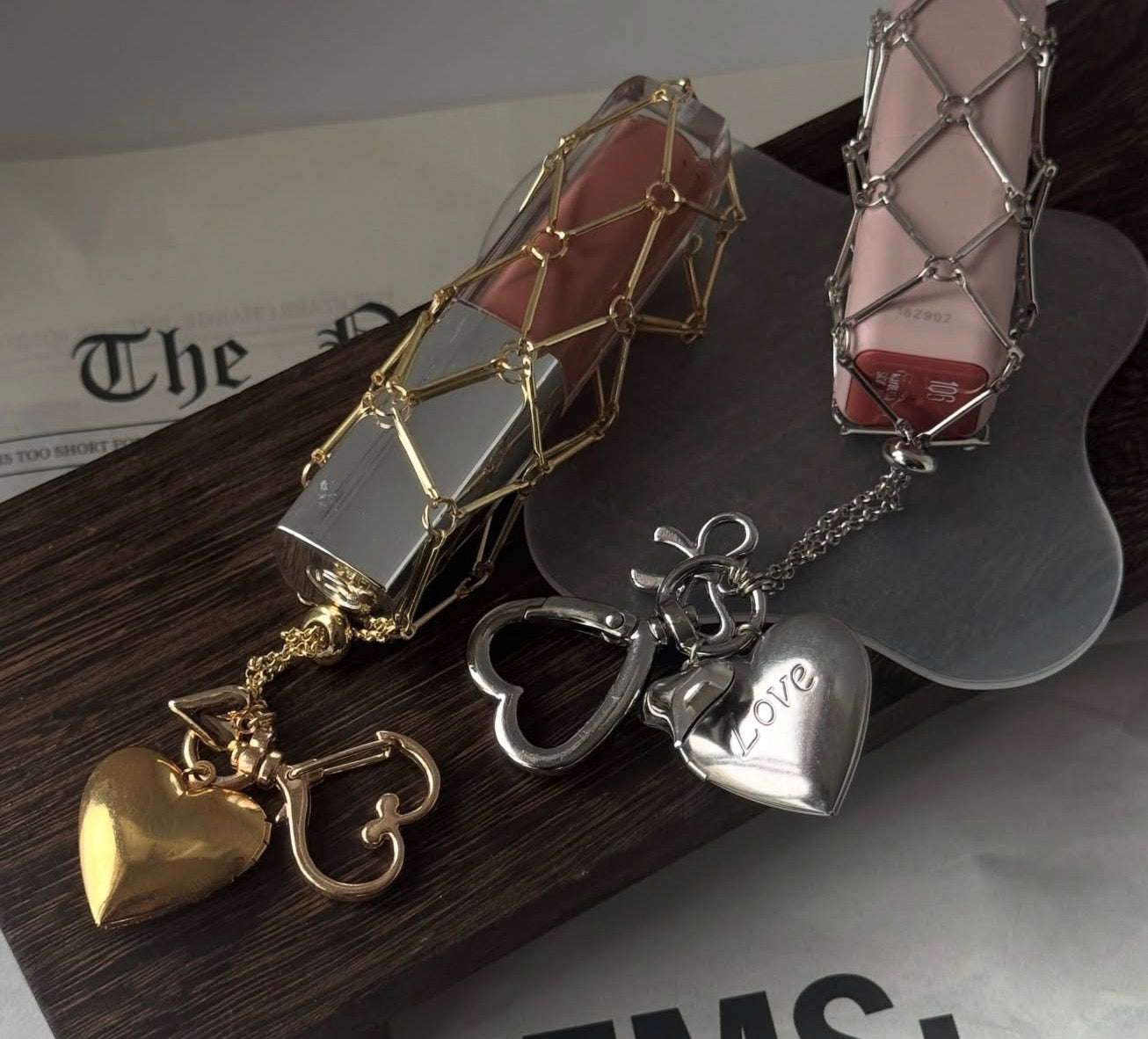 Çanta Charm – Kalp Detaylı Şık Aksesuar ✨